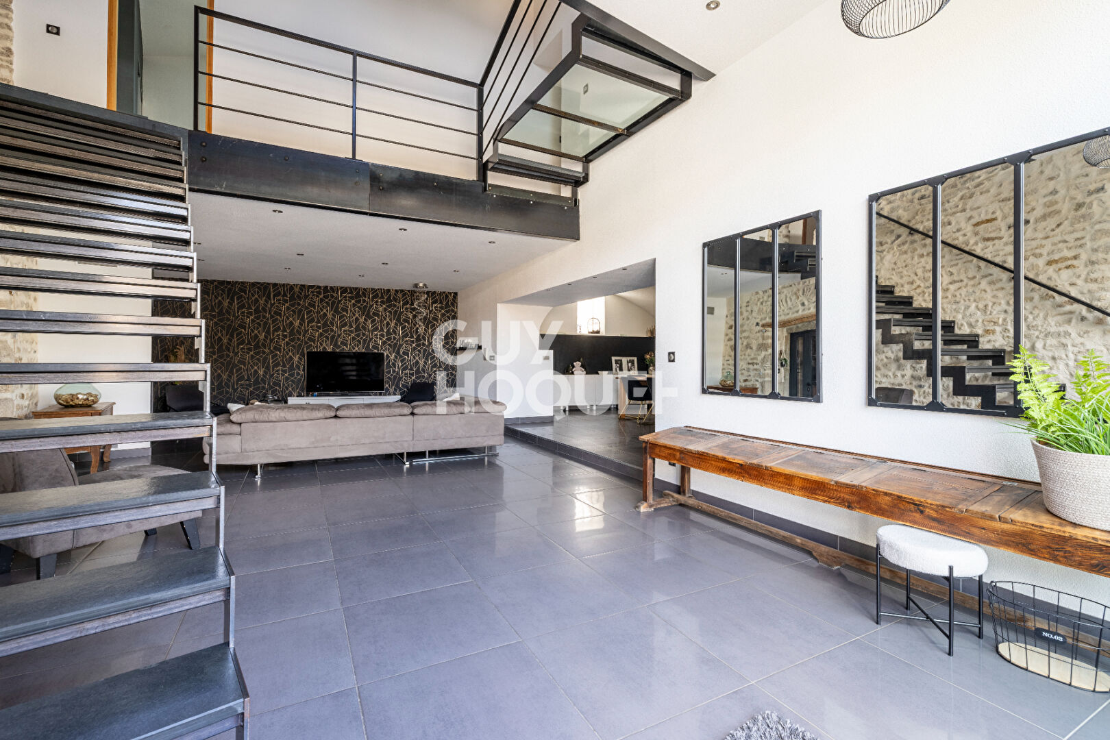 La Sauvetat - Grange rénovée de 263.5 m²