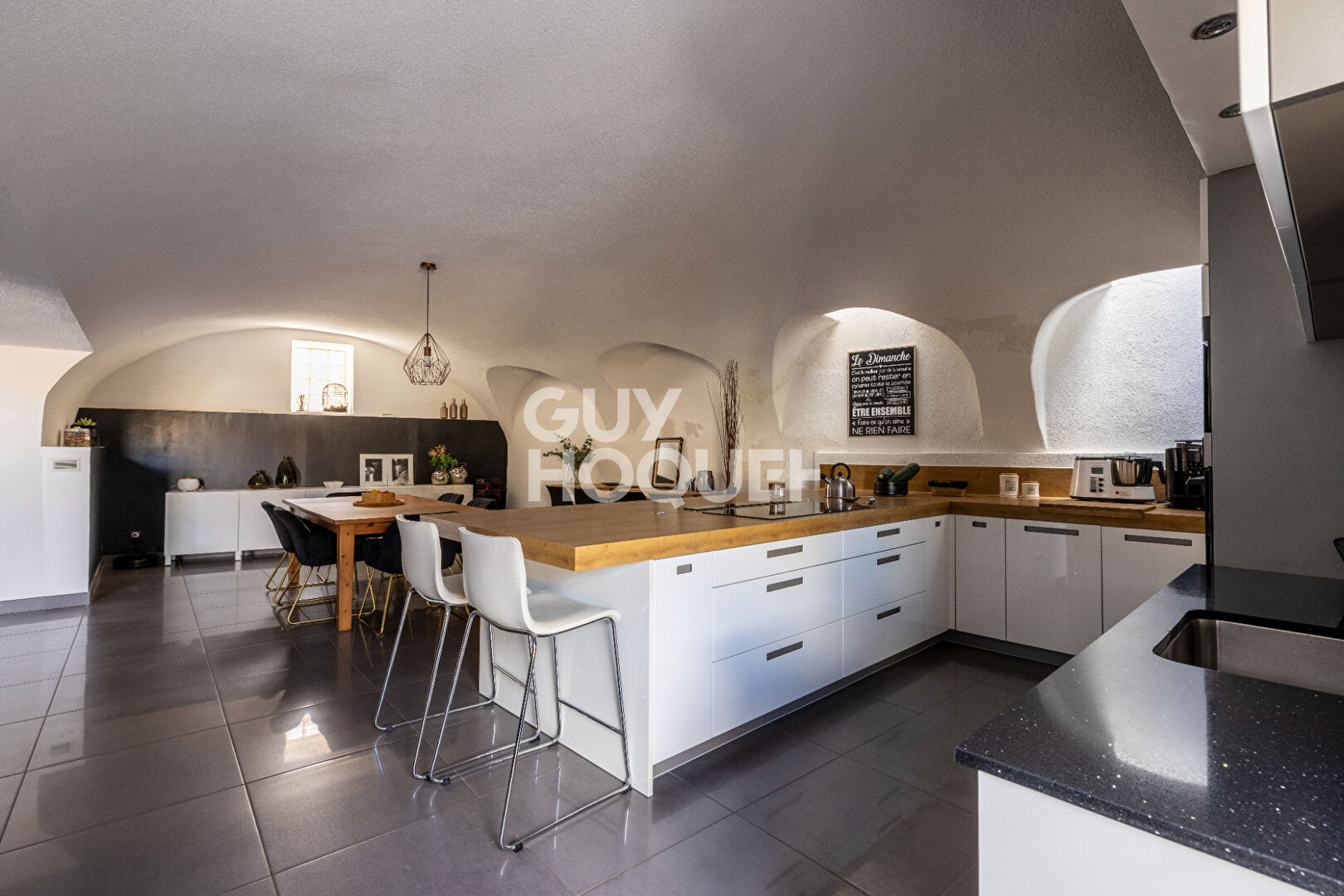 La Sauvetat - Grange rénovée de 263.5 m²