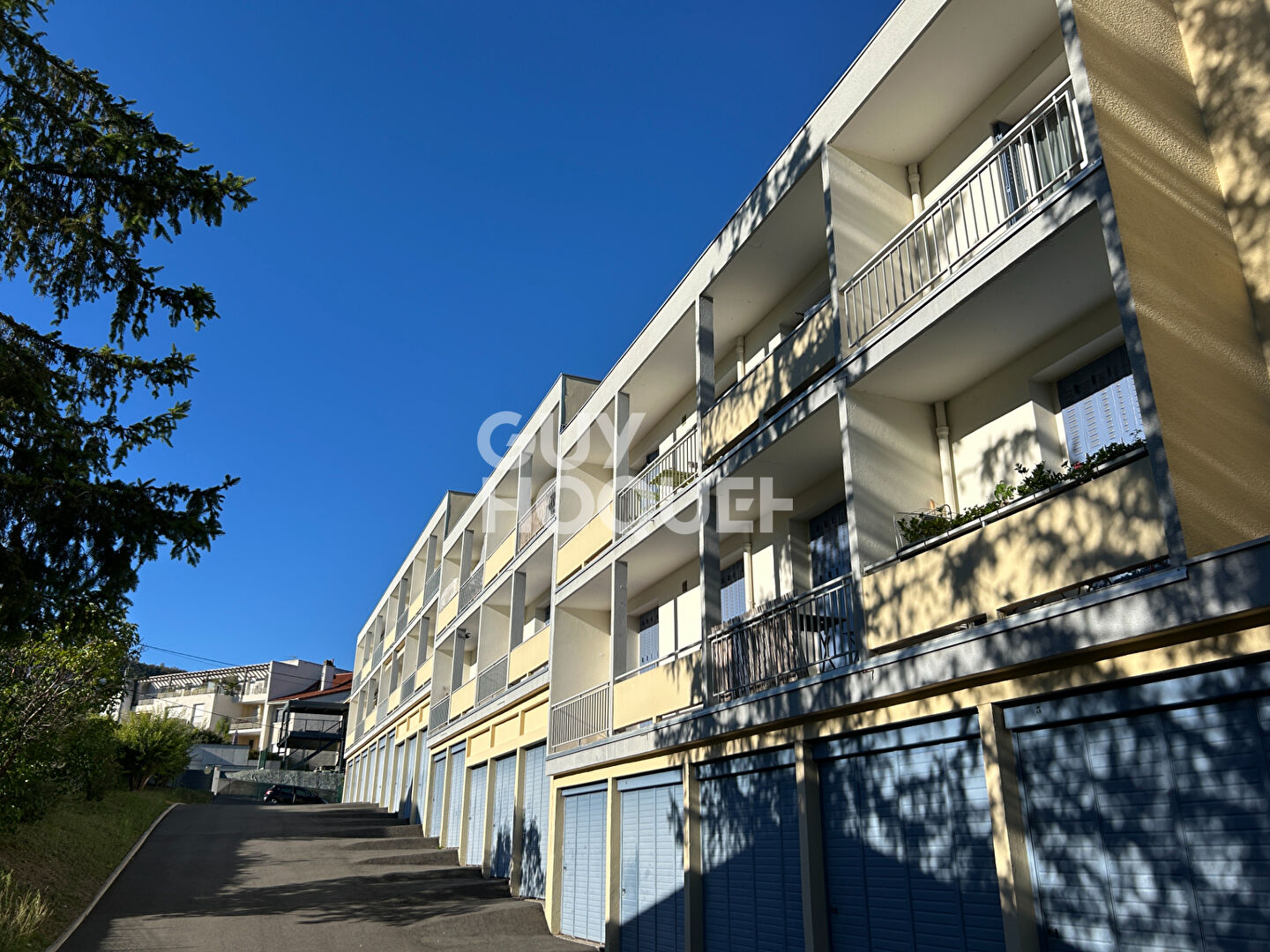 Appartement T4  de 102m2 - Clermont Ferrand - La Glacière