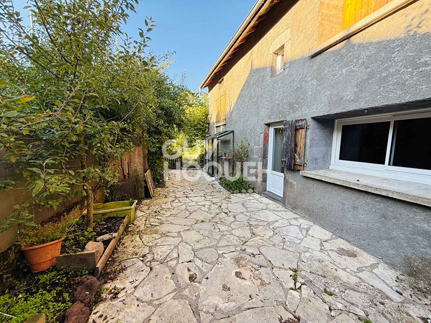 VITRAC - Maison de village 100 m², 3 chambres et jardin