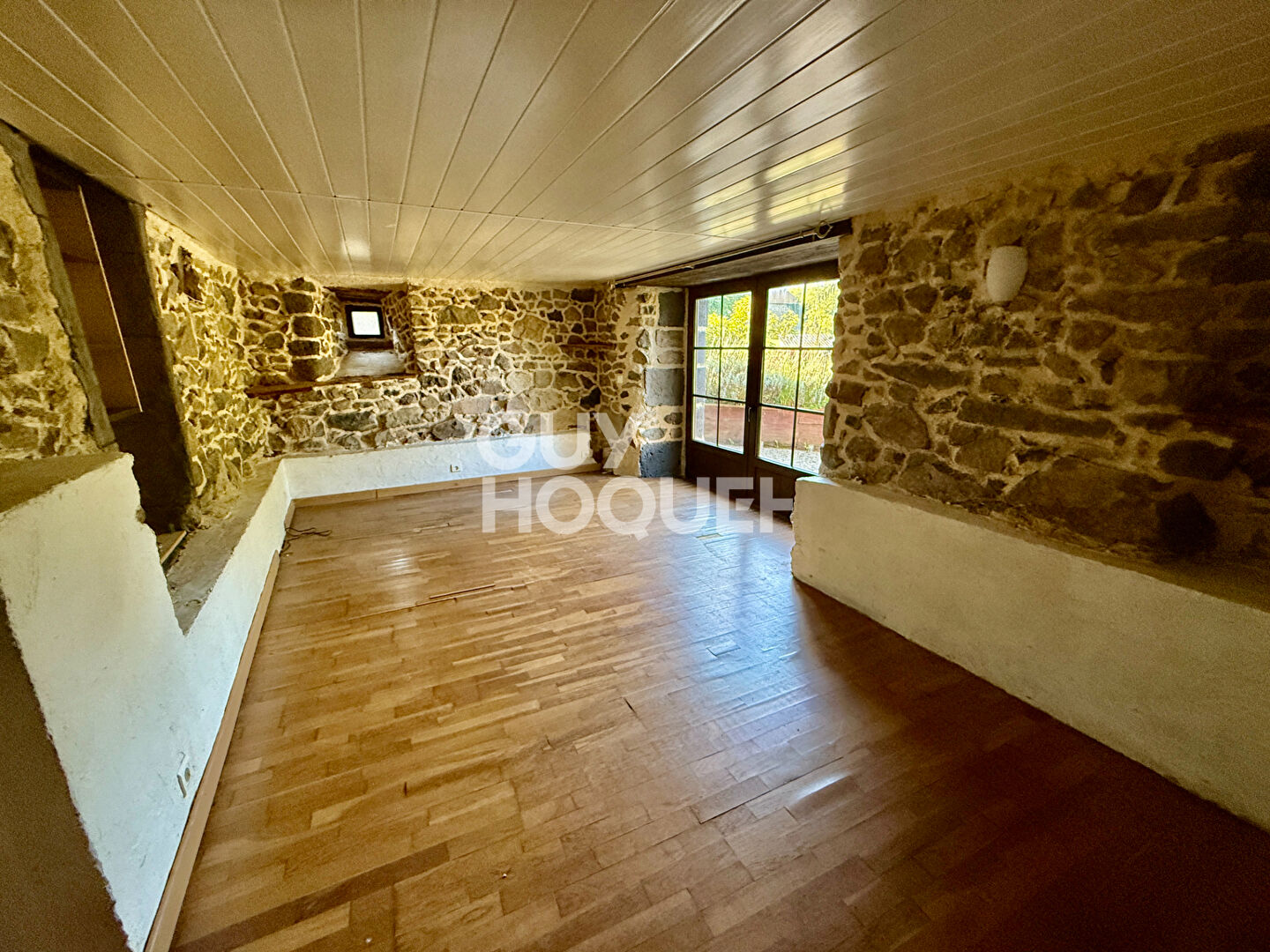 VITRAC - Maison de village 100 m², 3 chambres et jardin