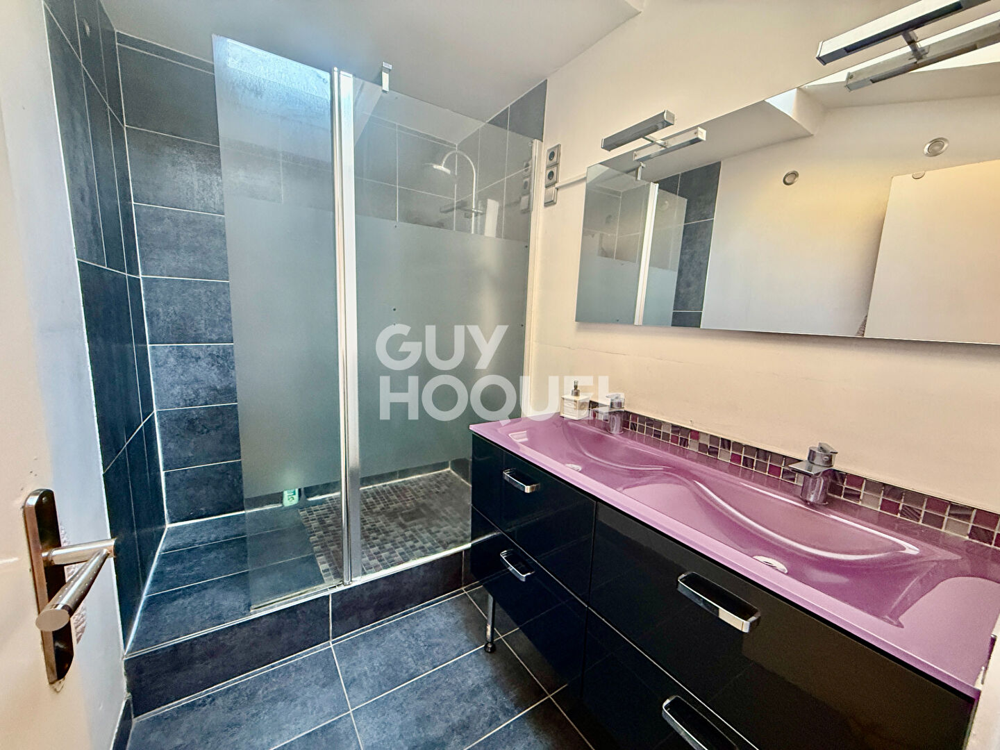 MALINTRAT - Maison de bourg 64 m², 2 chambres, Cour.