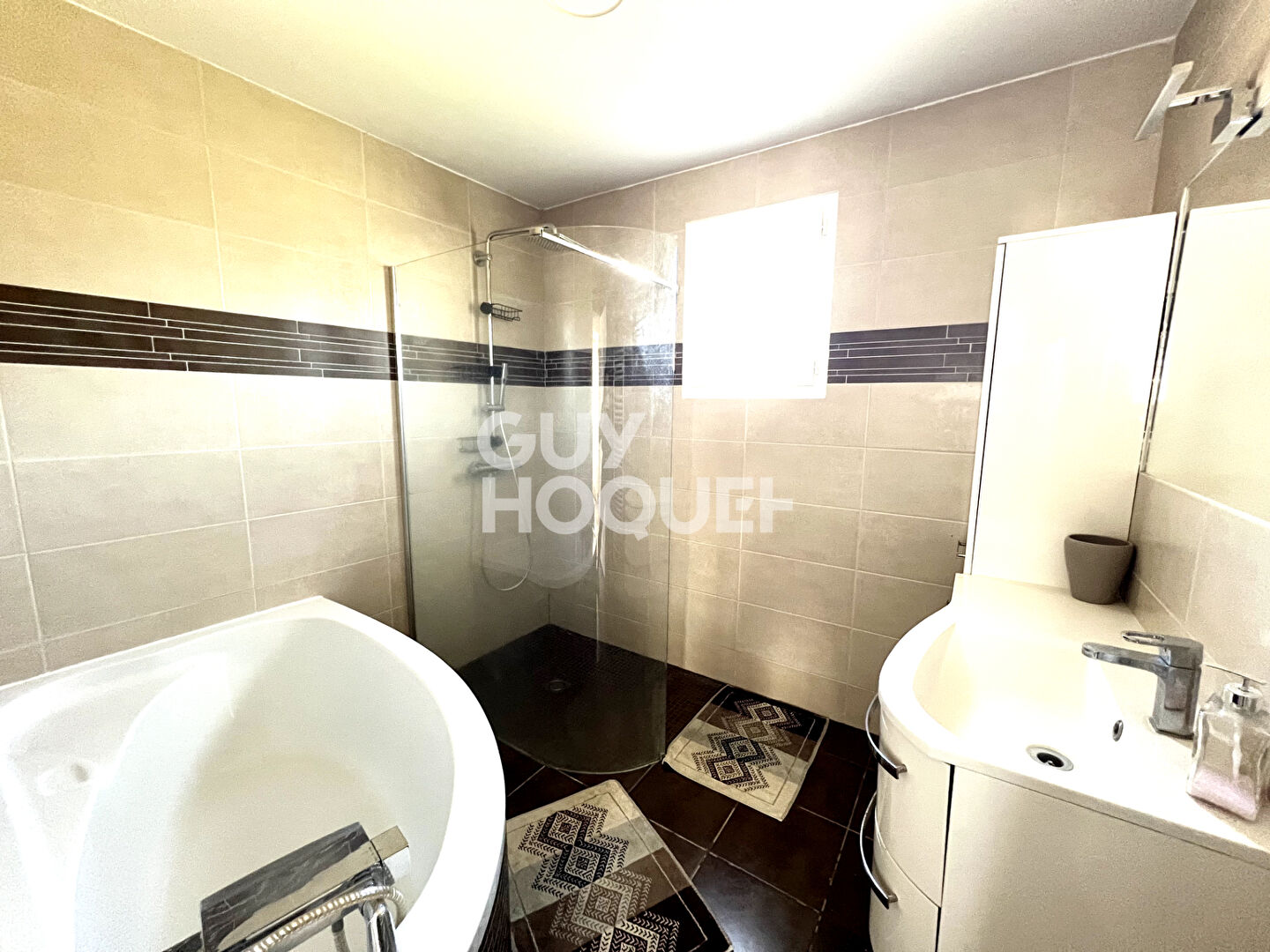 Maison de plain pied à Aigueperse