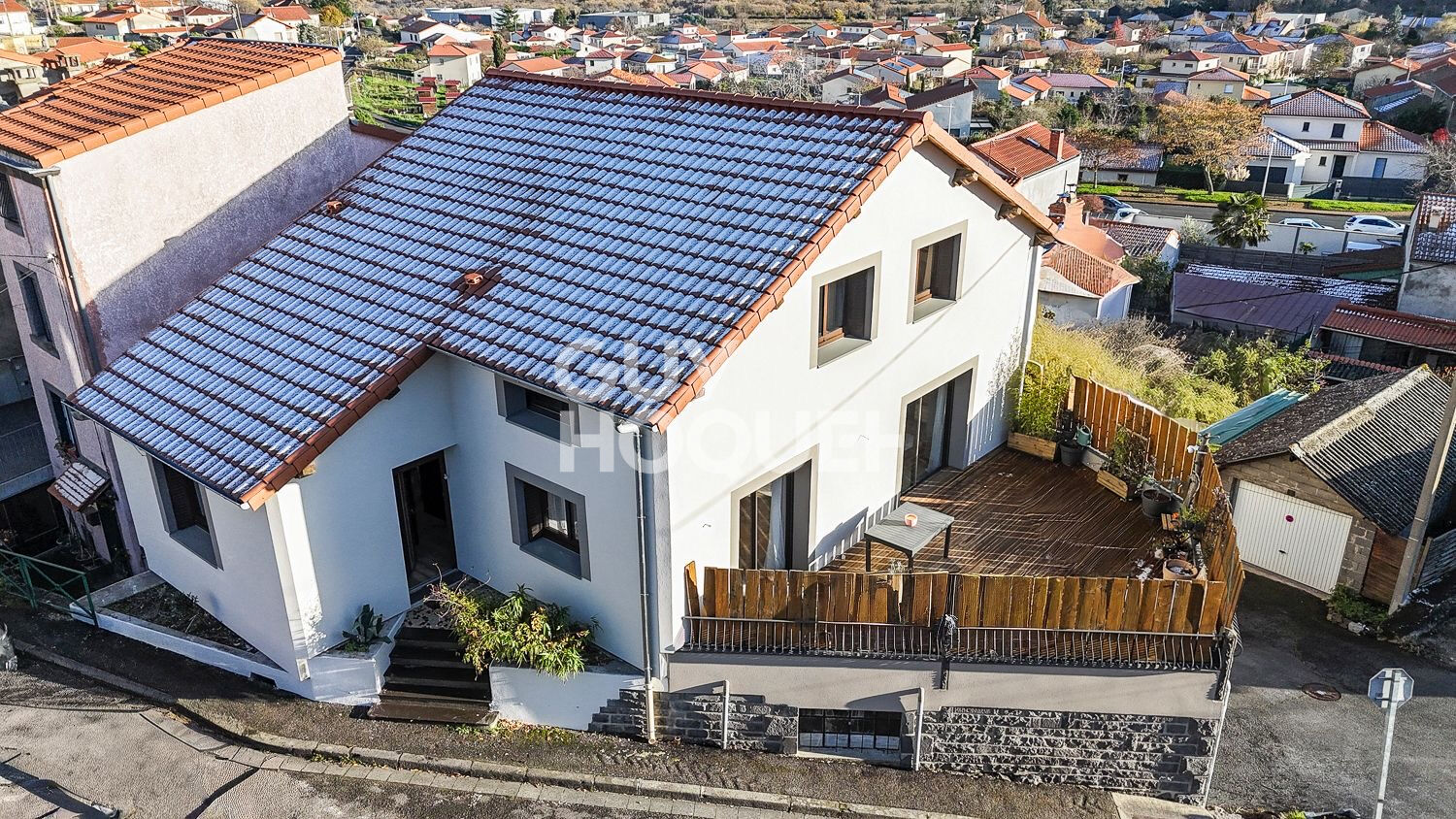 VOLVIC - Maison 170 m2, 5 chambres, terrasse et double garage