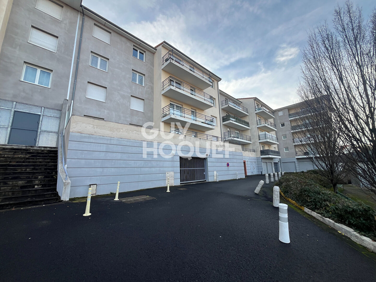 Appartement avec terrasse et garage