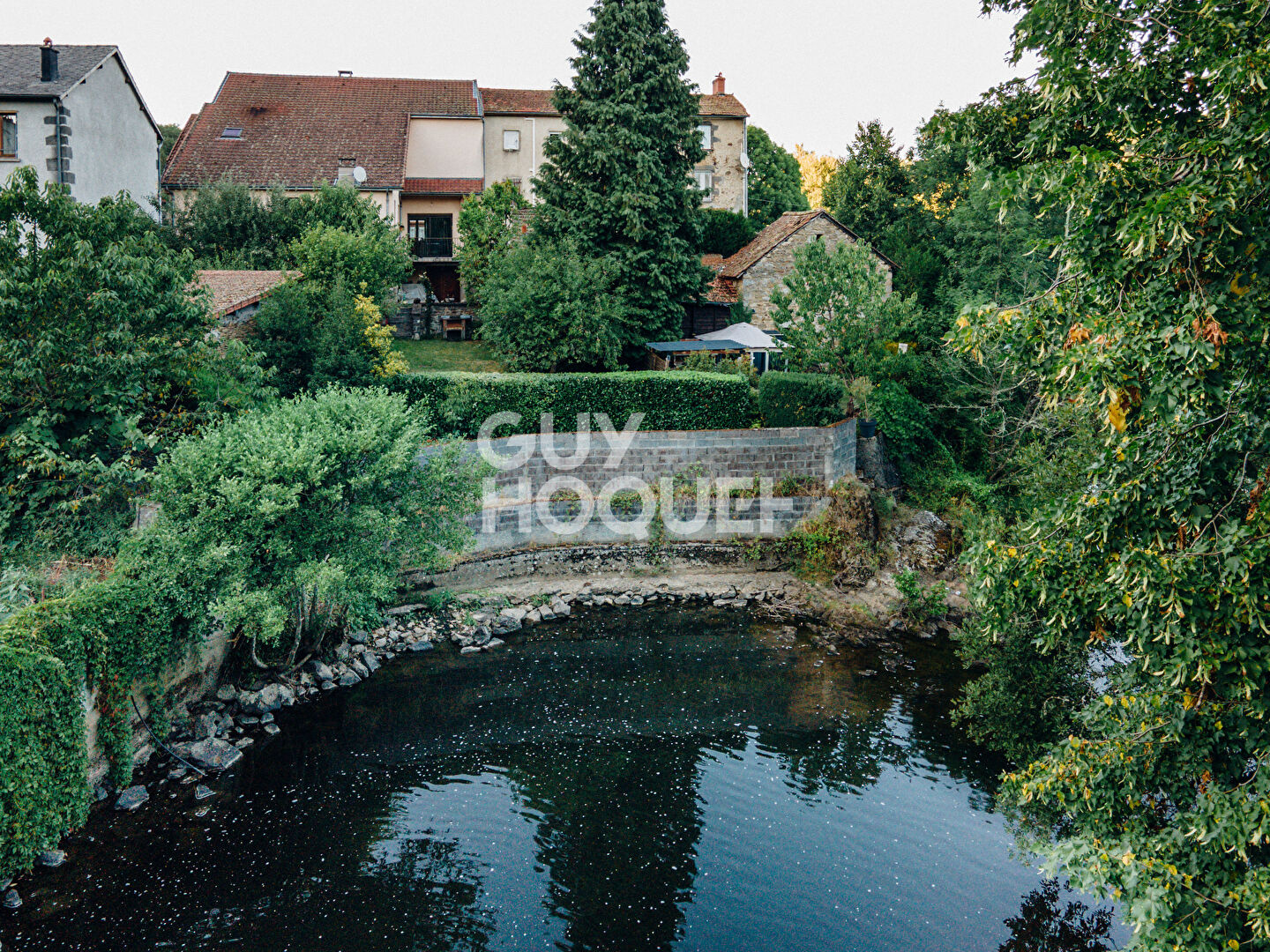 Propriété de caractère de 168 m² en bord de Sioule