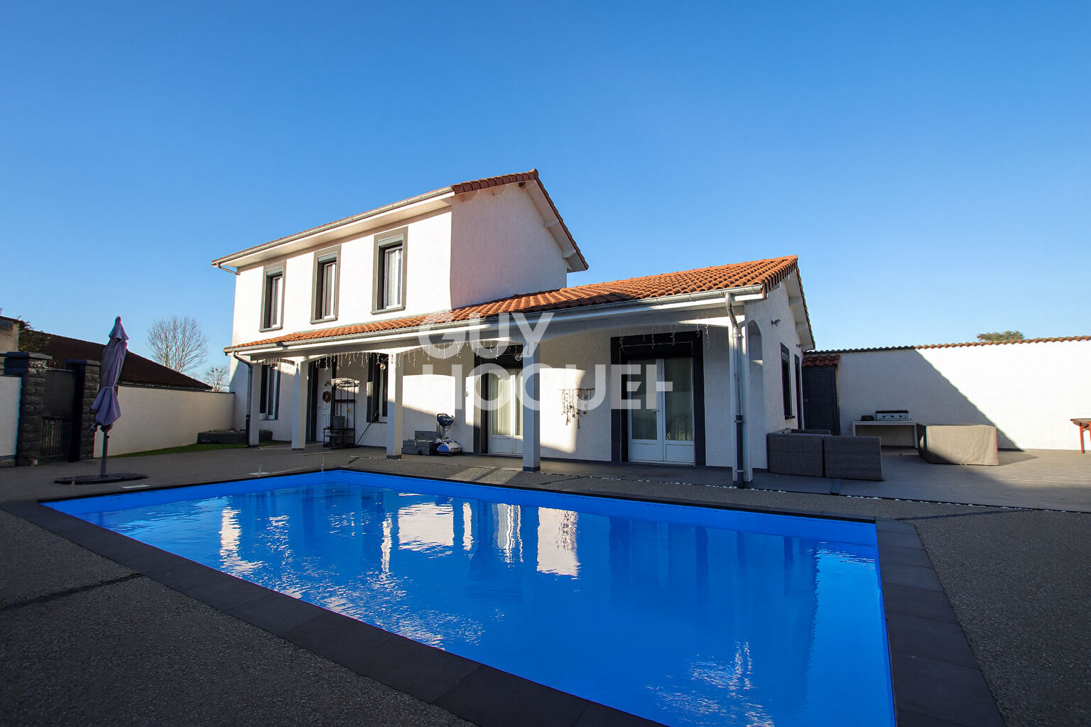 Maison Chavaroux 136 m2 - Piscine garage