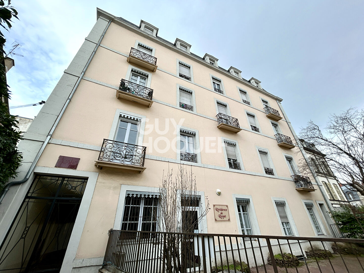 Appartement divisé en 2 studios - ROYAT - Idéal Investissement