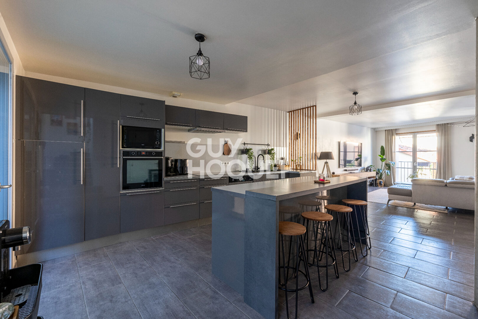 Pont-Du-Château - Maison de ville T6 avec terrasse et garage