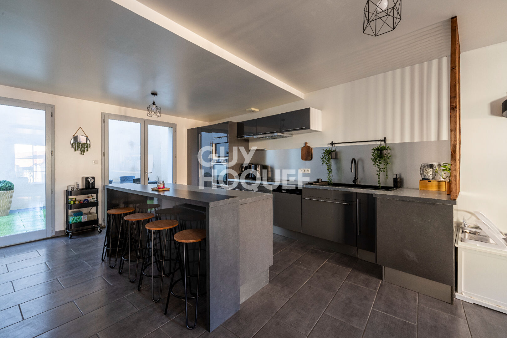 Pont-Du-Château - Maison de ville T6 avec terrasse et garage