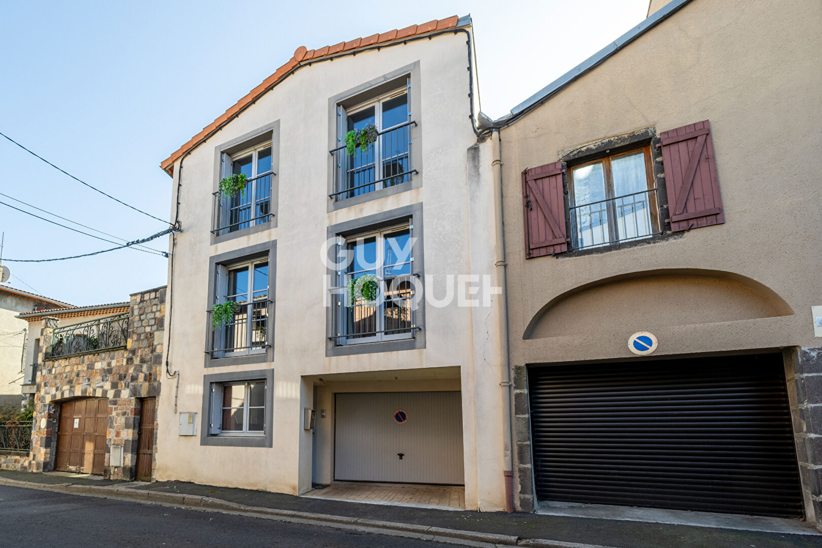 Pont-Du-Château - Maison de ville T6 avec terrasse et garage