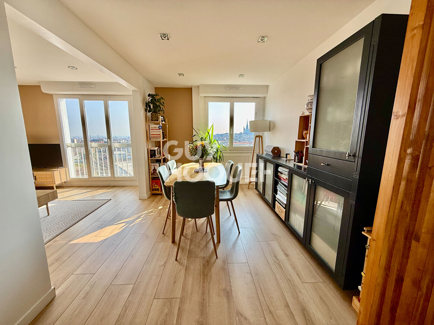 Clermont-Ferrand - Résidence Galaxie - Appartement T3 de 78m² avec stationnement