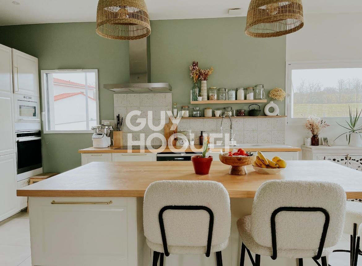 VOLVIC- Maison individuelle 2018, 135 m2, jardin avec vue dégagée