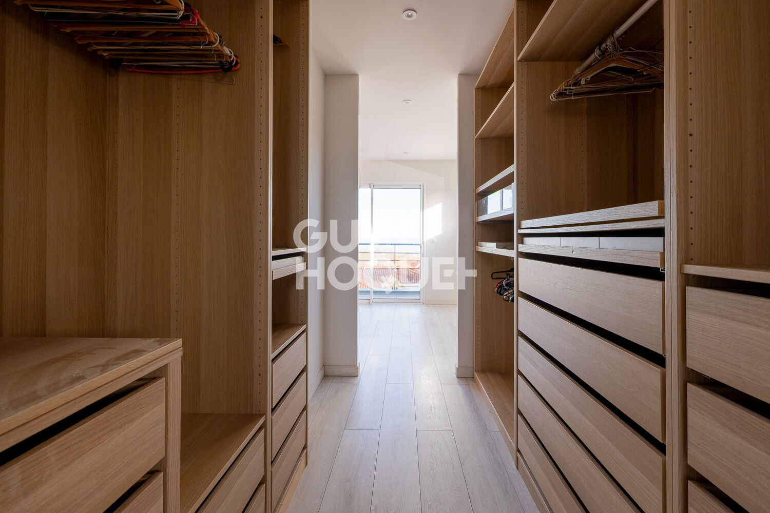 VOLVIC- Maison individuelle 2018, 135 m2, jardin avec vue dégagée