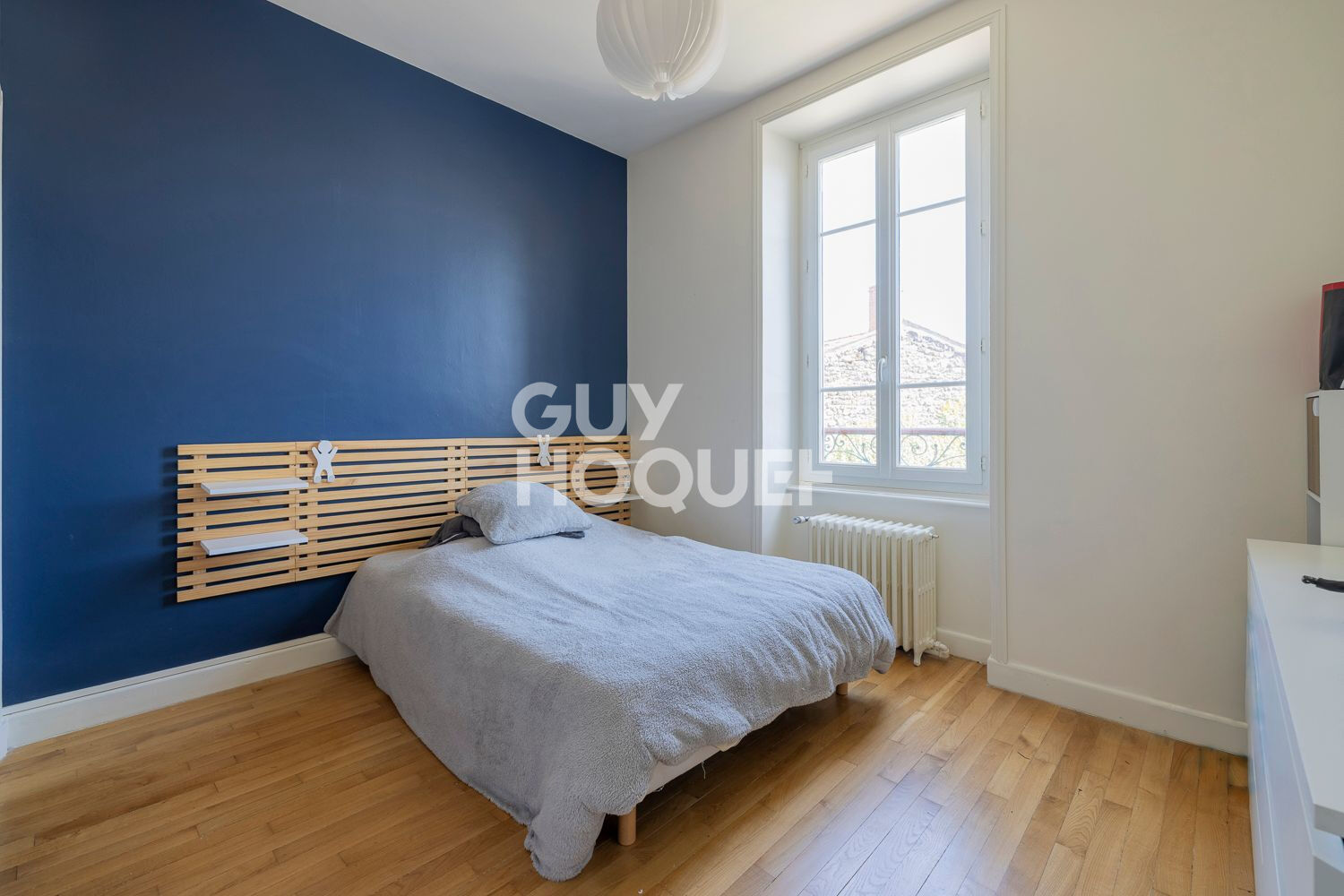 AULNAT - Maison de maître 200 m² , 6 chambres, piscine et diverses dépendances