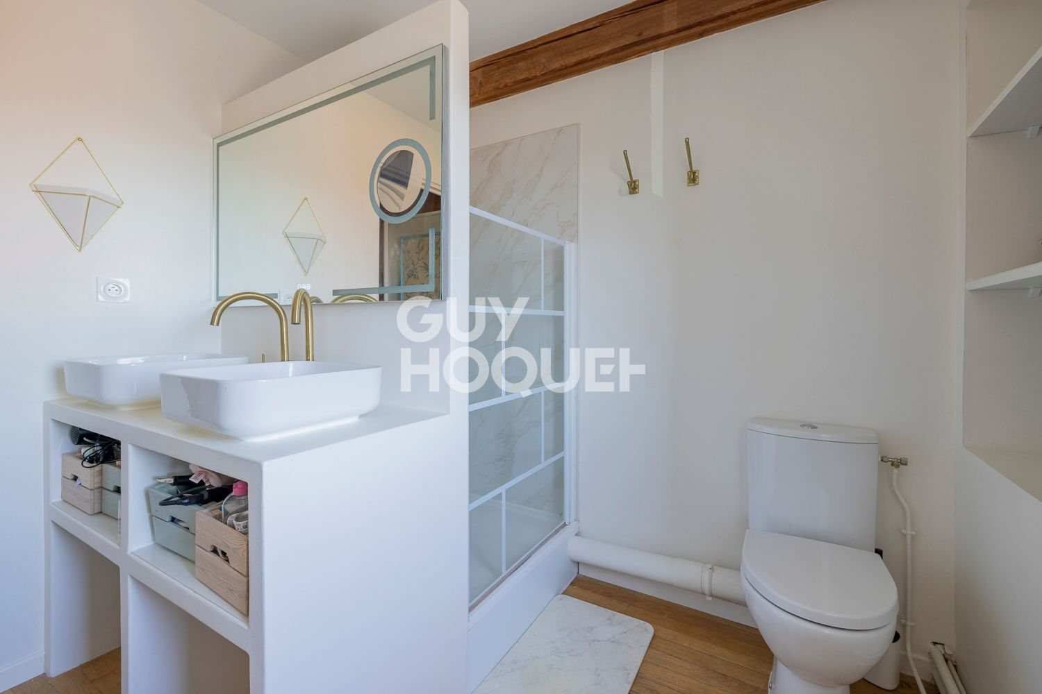 AULNAT - Maison de maître 200 m² , 6 chambres, piscine et diverses dépendances