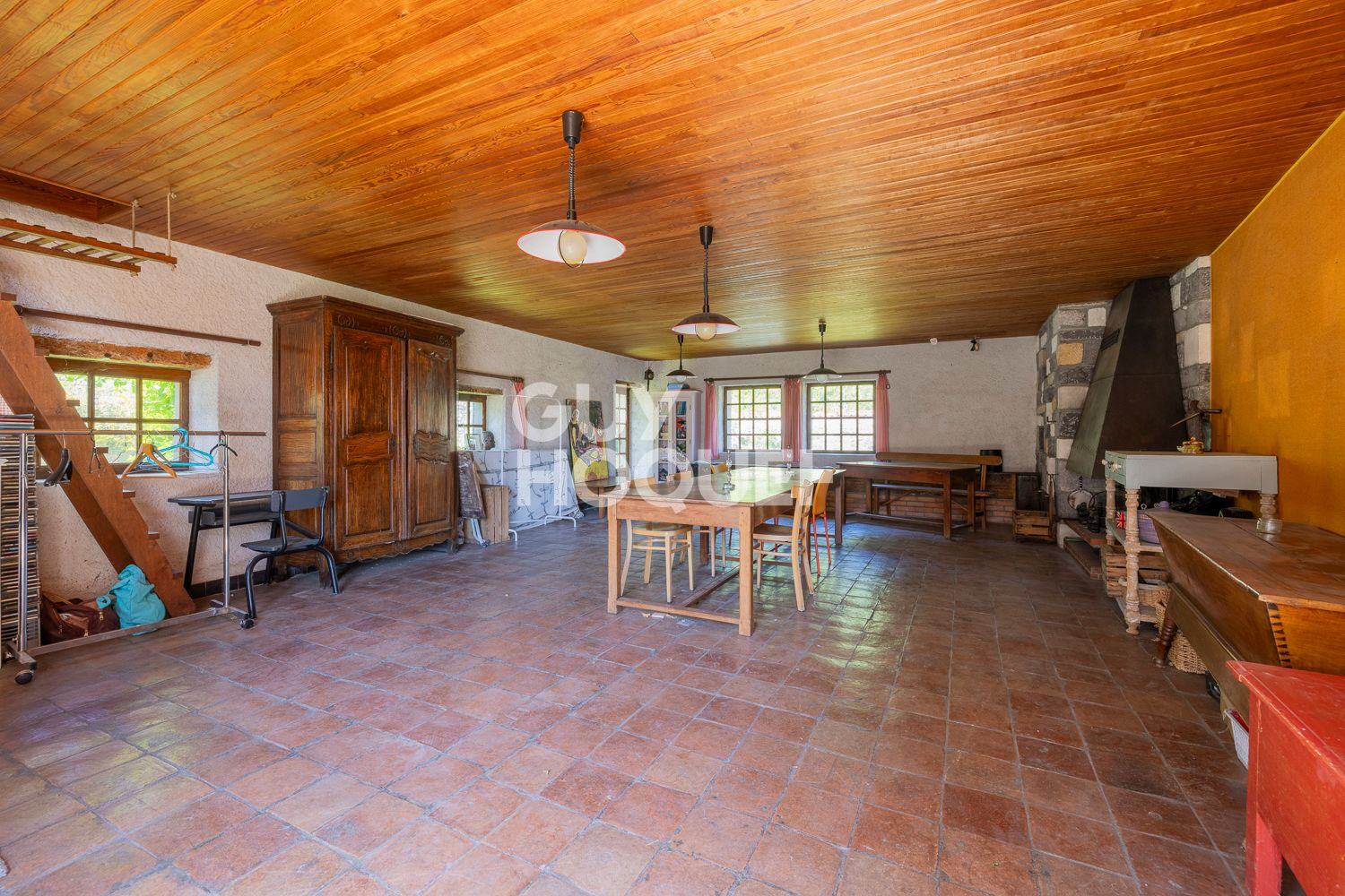 AULNAT - Maison de maître 200 m² , 6 chambres, piscine et diverses dépendances