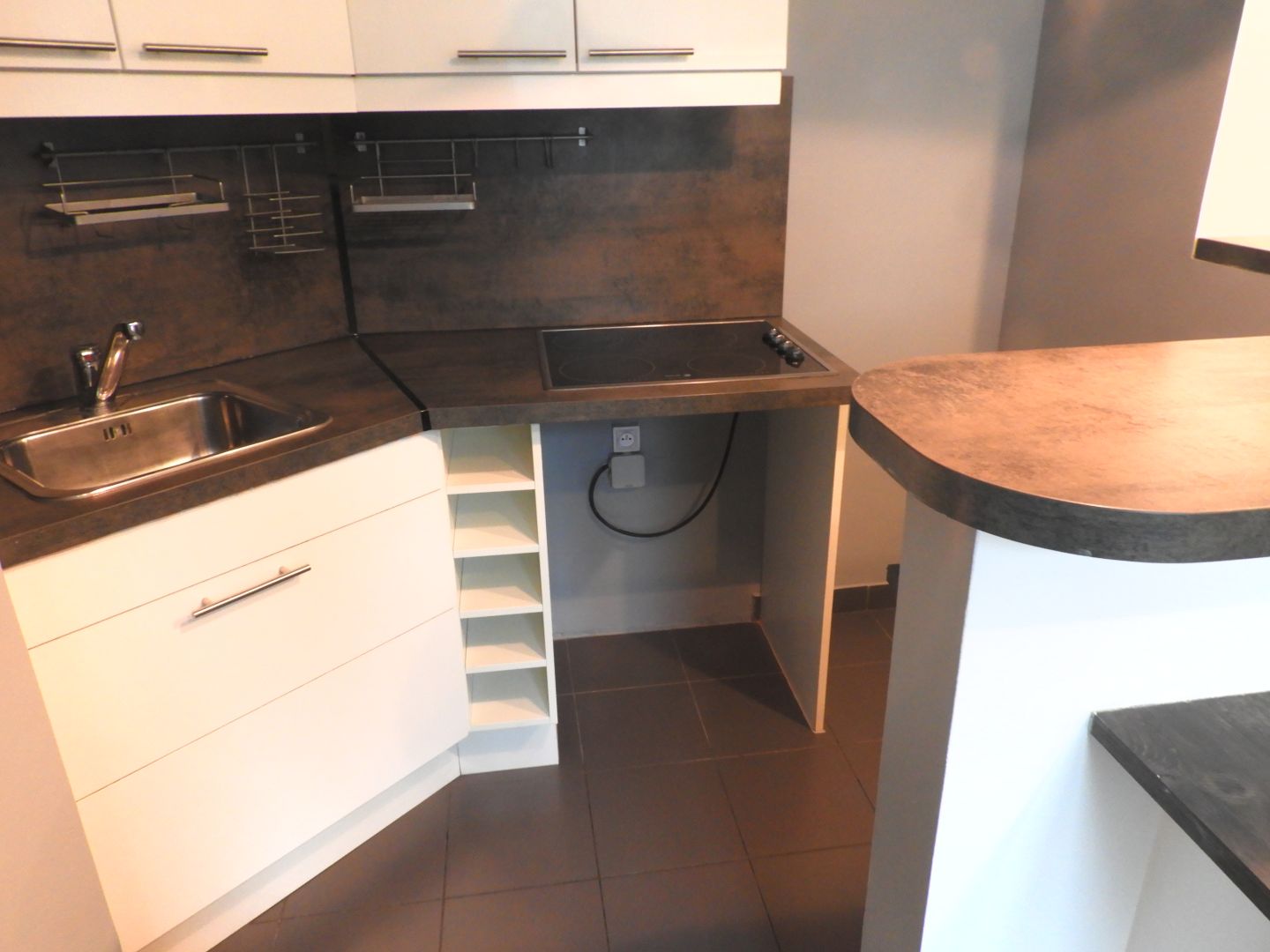 2 pieces loué vide par salengro