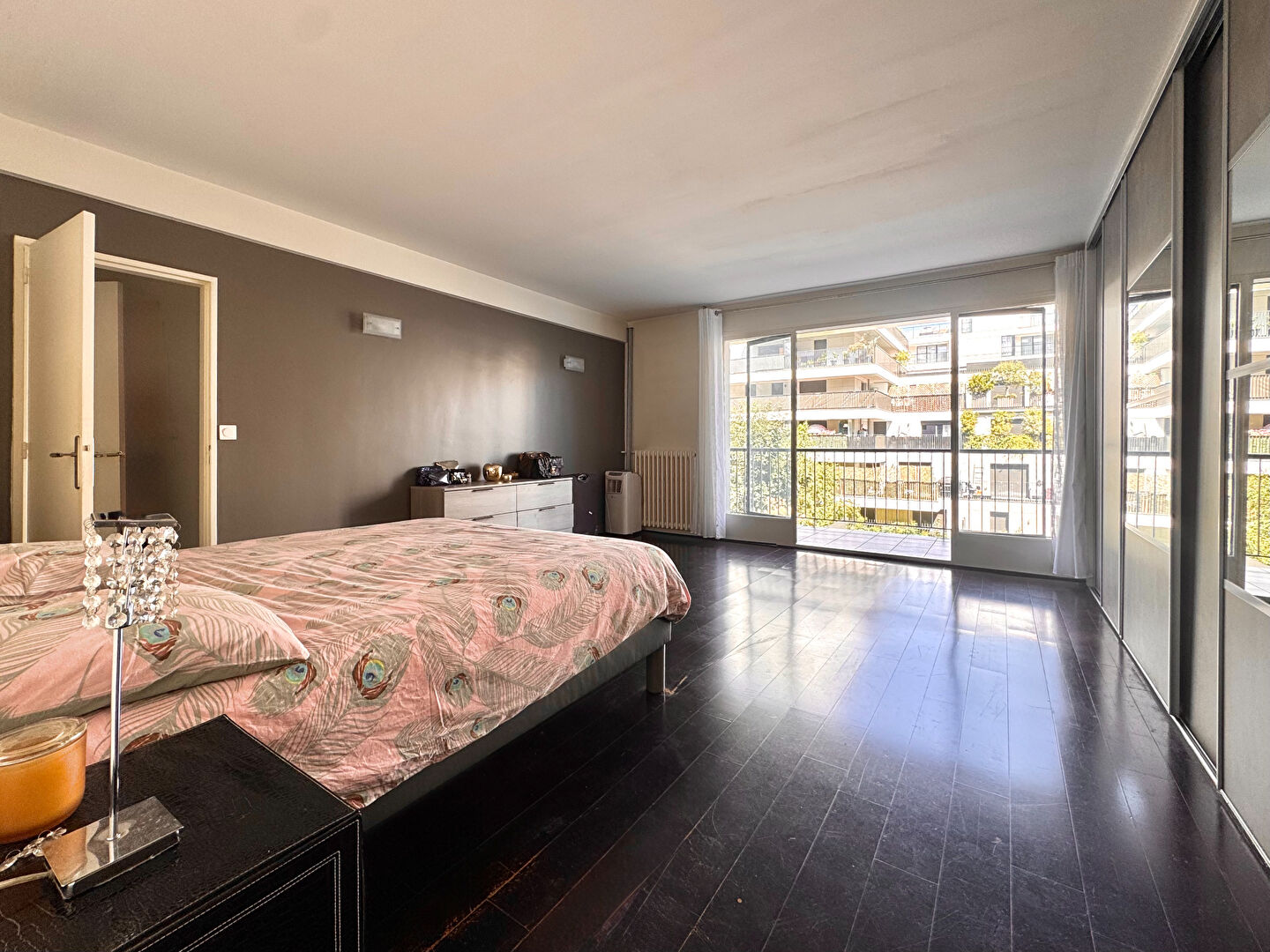 Appartement parc Roguet  Clichy 3 pièce(s) 89 m2