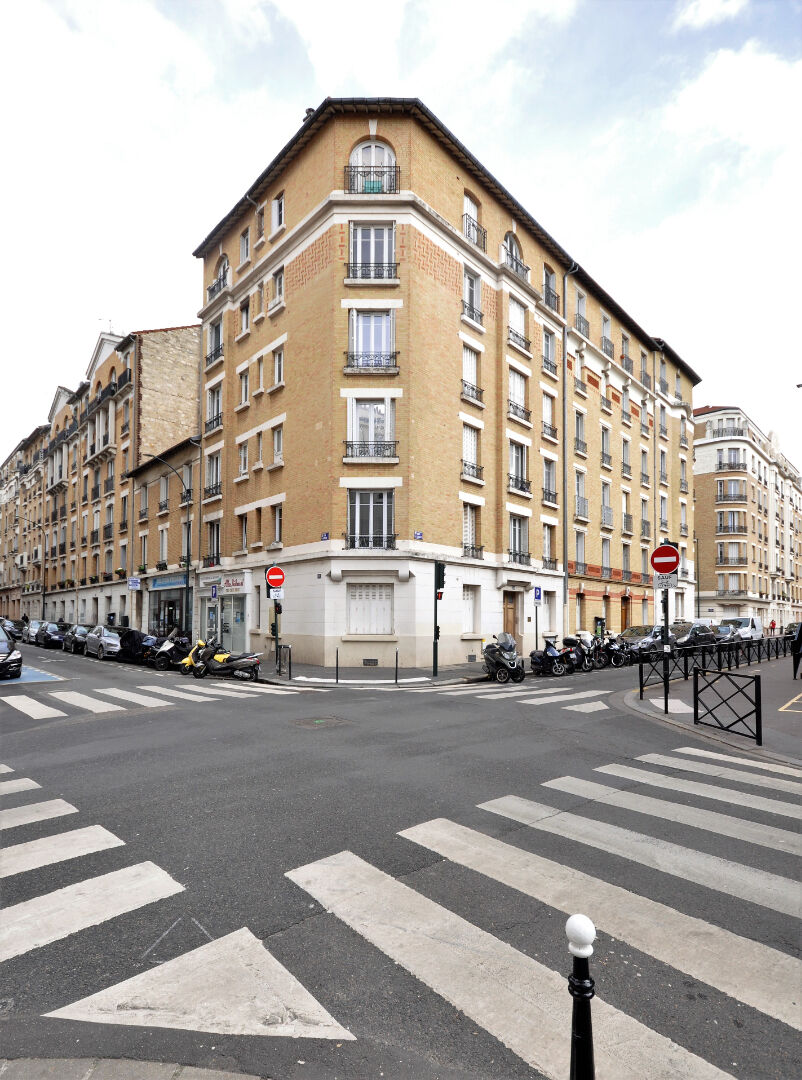 proche place république