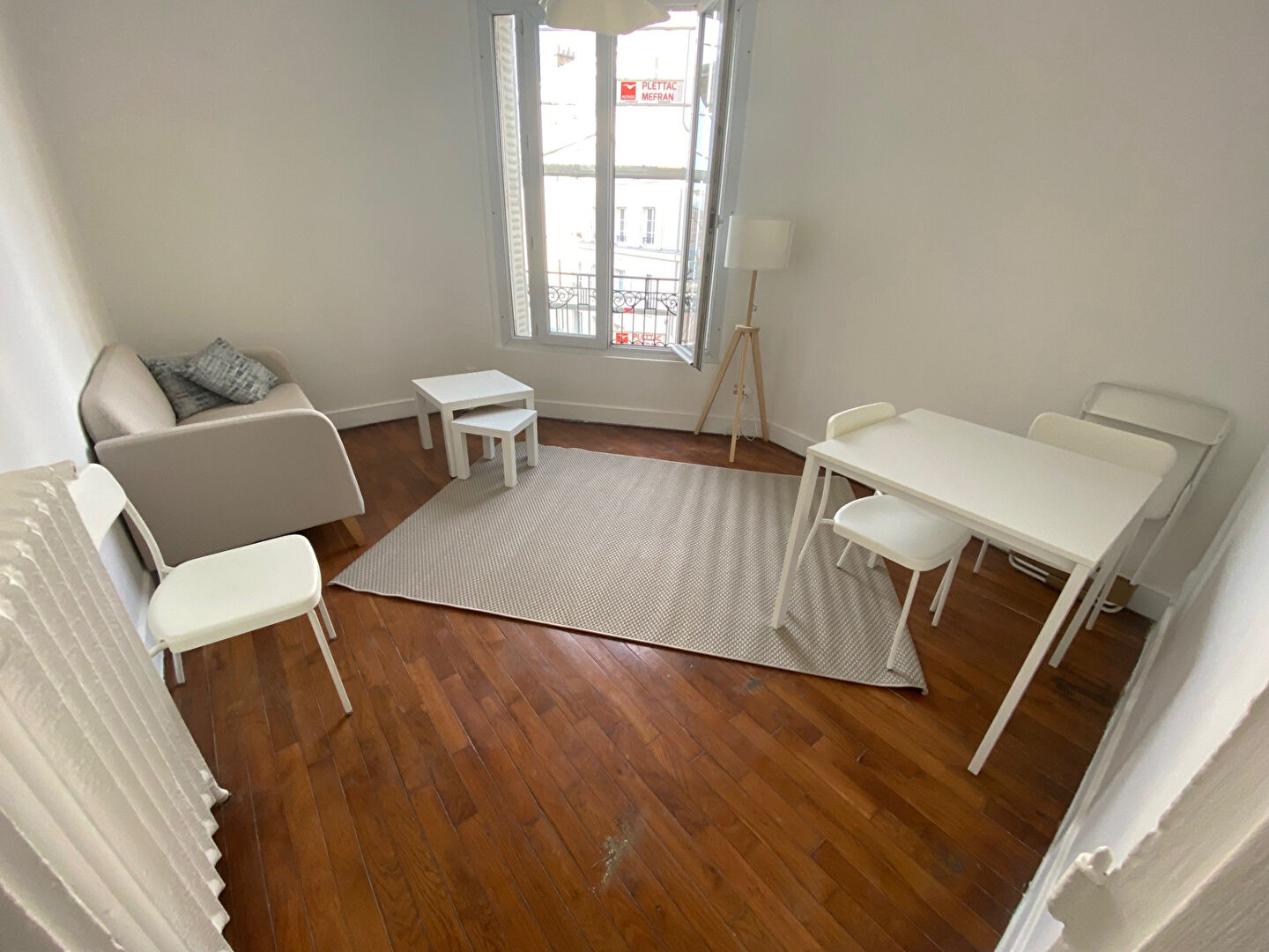 proche place république