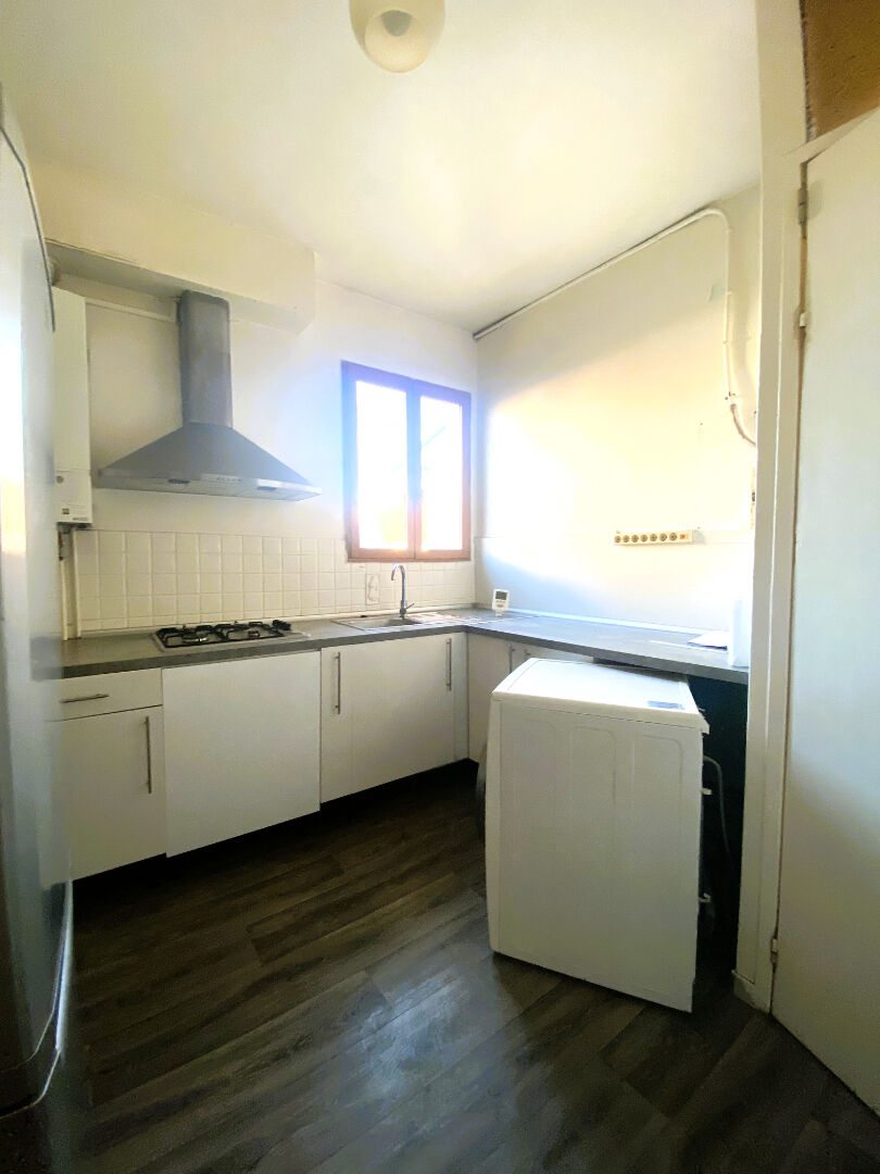 Appartement  Colombes 2 pièce(s) 32.8 m2