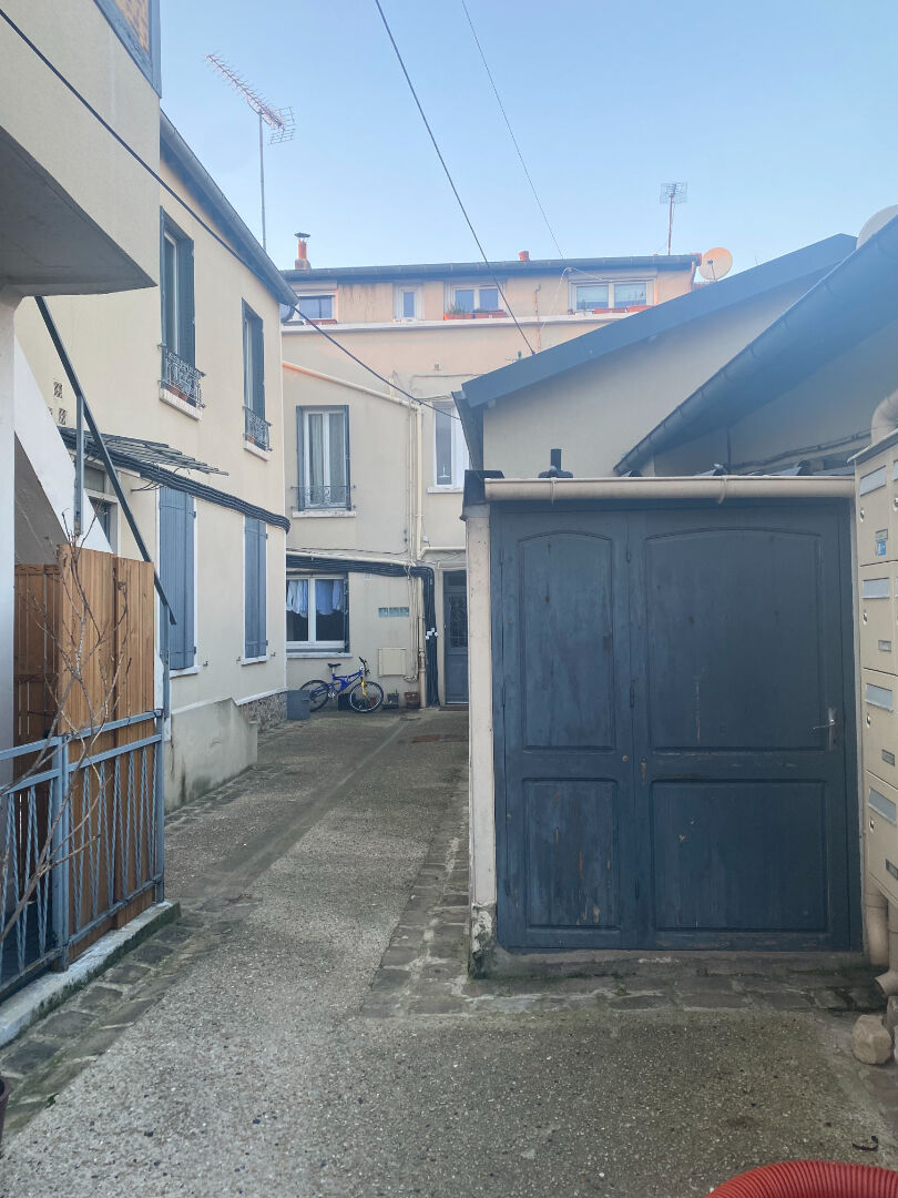 Appartement  Colombes 2 pièce(s) 32.8 m2