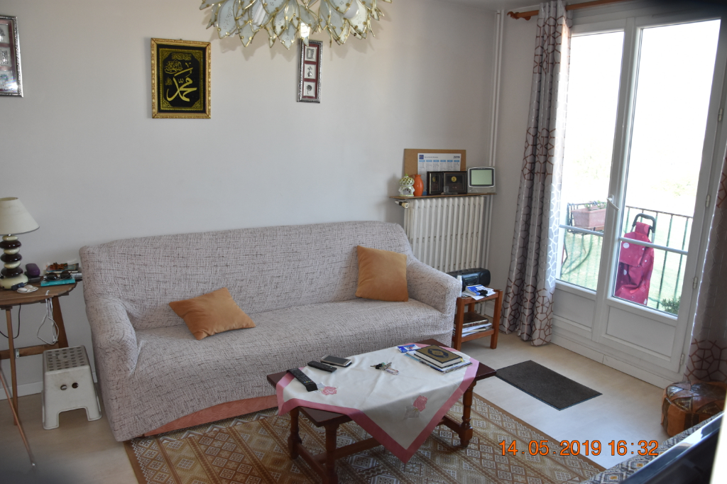 À vendre, appartement d'une surface habitable de 75 m², 5 pièces à COLOMBES (92700).