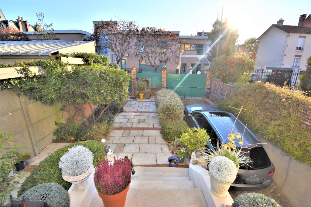 COLOMBES : maison F5 (100 m²) en vente