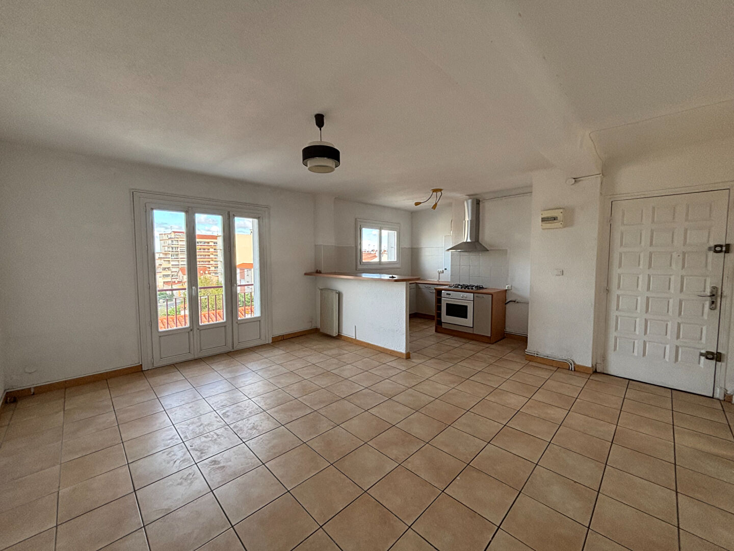 À louer à l'année - Appartement T3