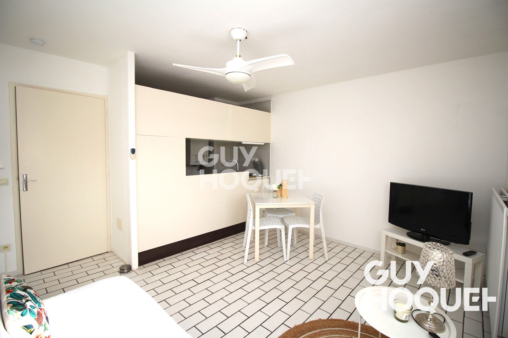 À louer à l'année ? T2 meublé ? Canet Sud