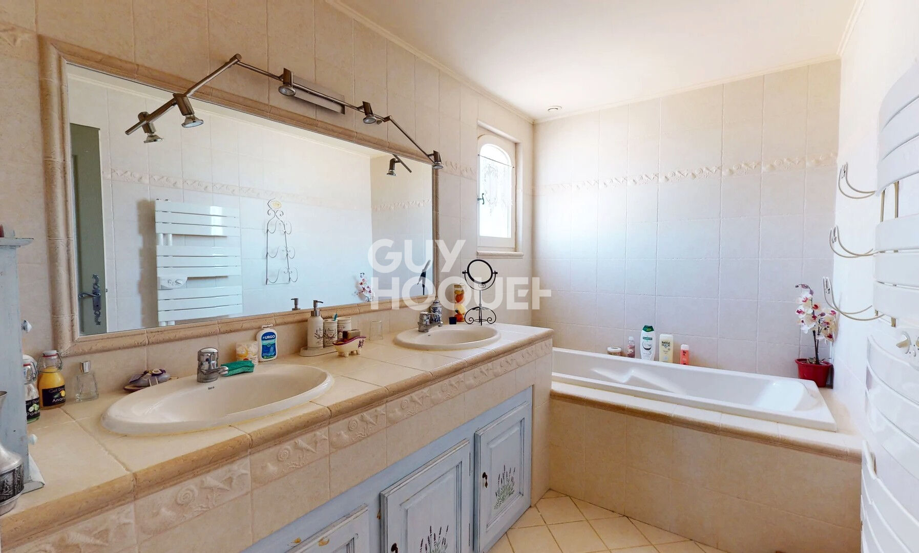 Villa T7 à Cabestany 7 pièce(s) 200m2 sur parcelle de 1050 m²