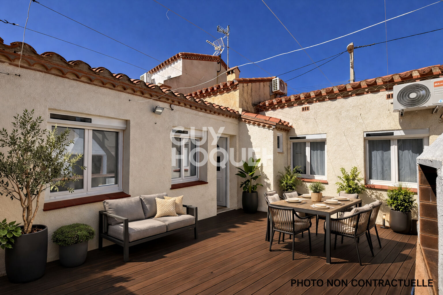 CANETOISE  située à 200 m de la mer