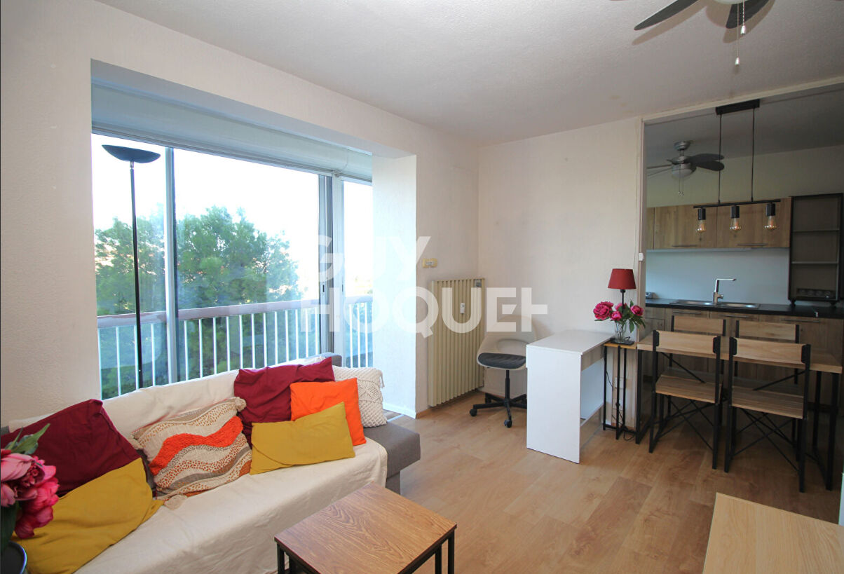 A  louer - Appartement T2 entièrement rénové avec cave - Proche Castillet