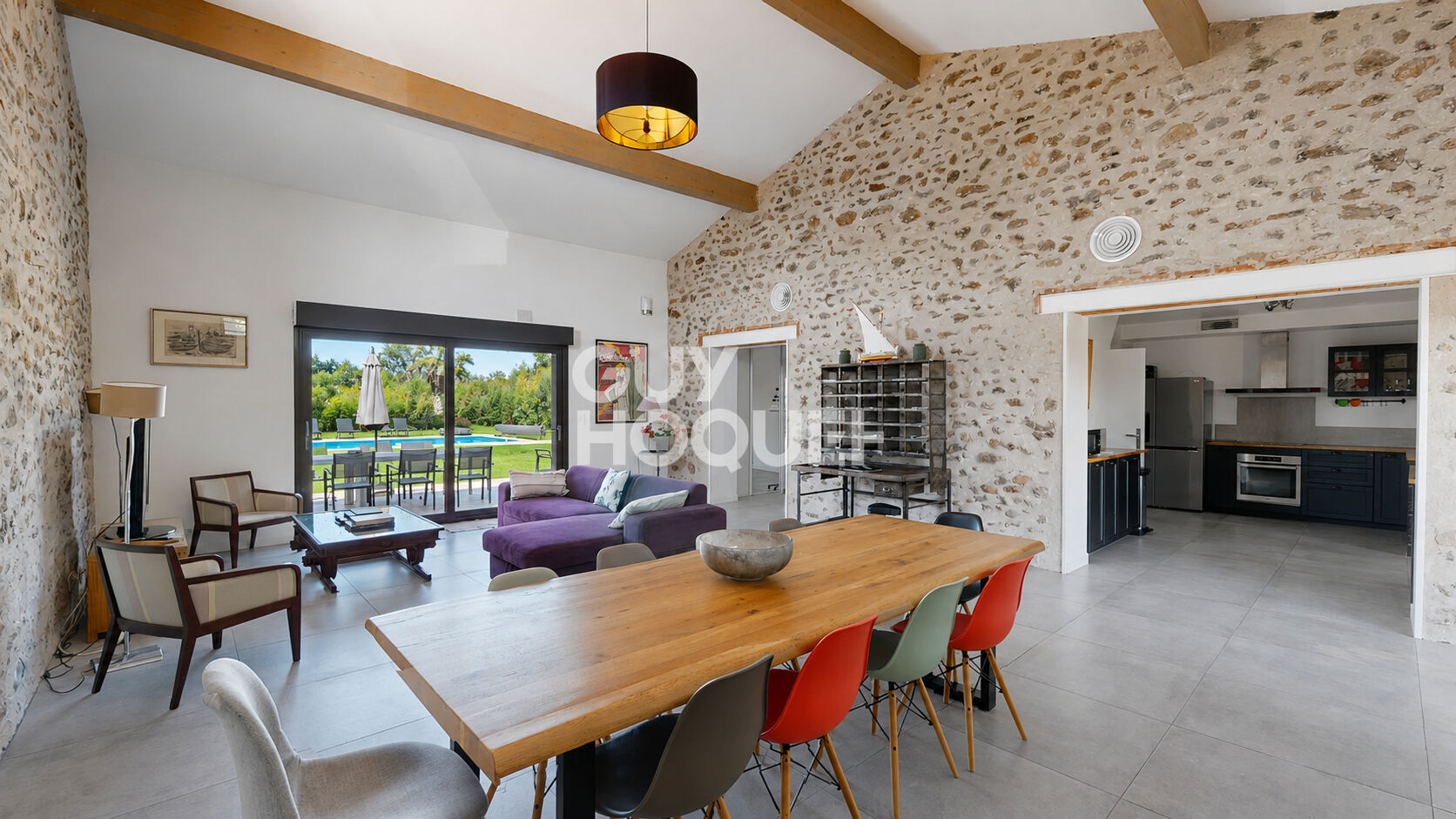 Demeure de prestige Saint Genis Des Fontaines 17 pièce(s) 410 m2 habitables +local agricole à usage commercial