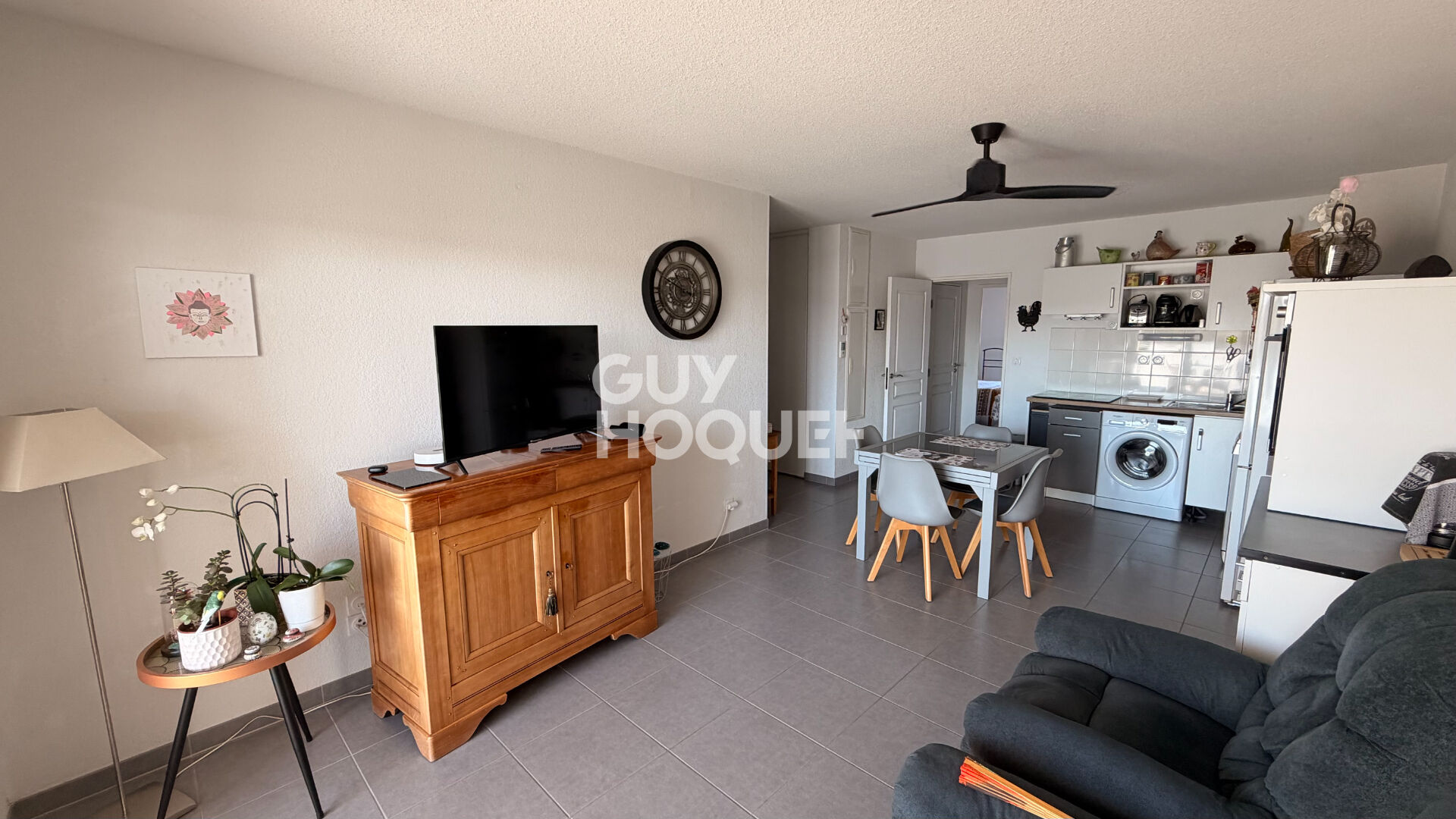 Appartement T3  au 3ème étage vendu loué - à vendre en Centre-ville de Saint Cyprien (66750). EXCLUSIVITE pour INVESTISSEUR -