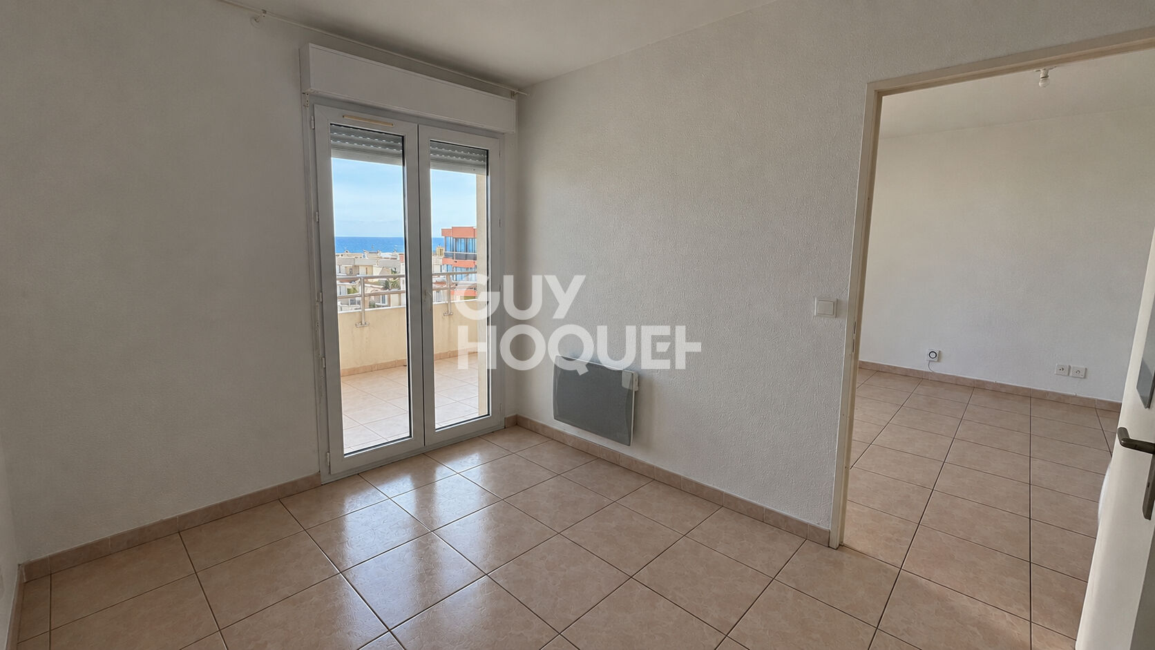 A louer à l'année - Appartement 2 pièces vue mer, avec place de stationnement et cave