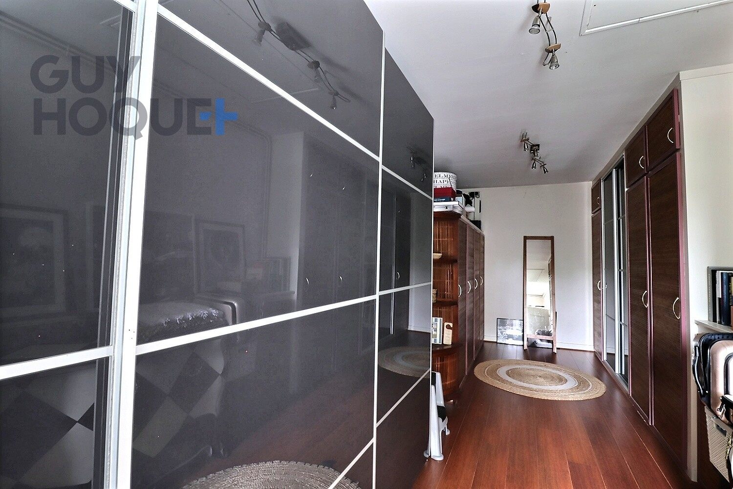 Maison  8 pièce(s) 350 m2