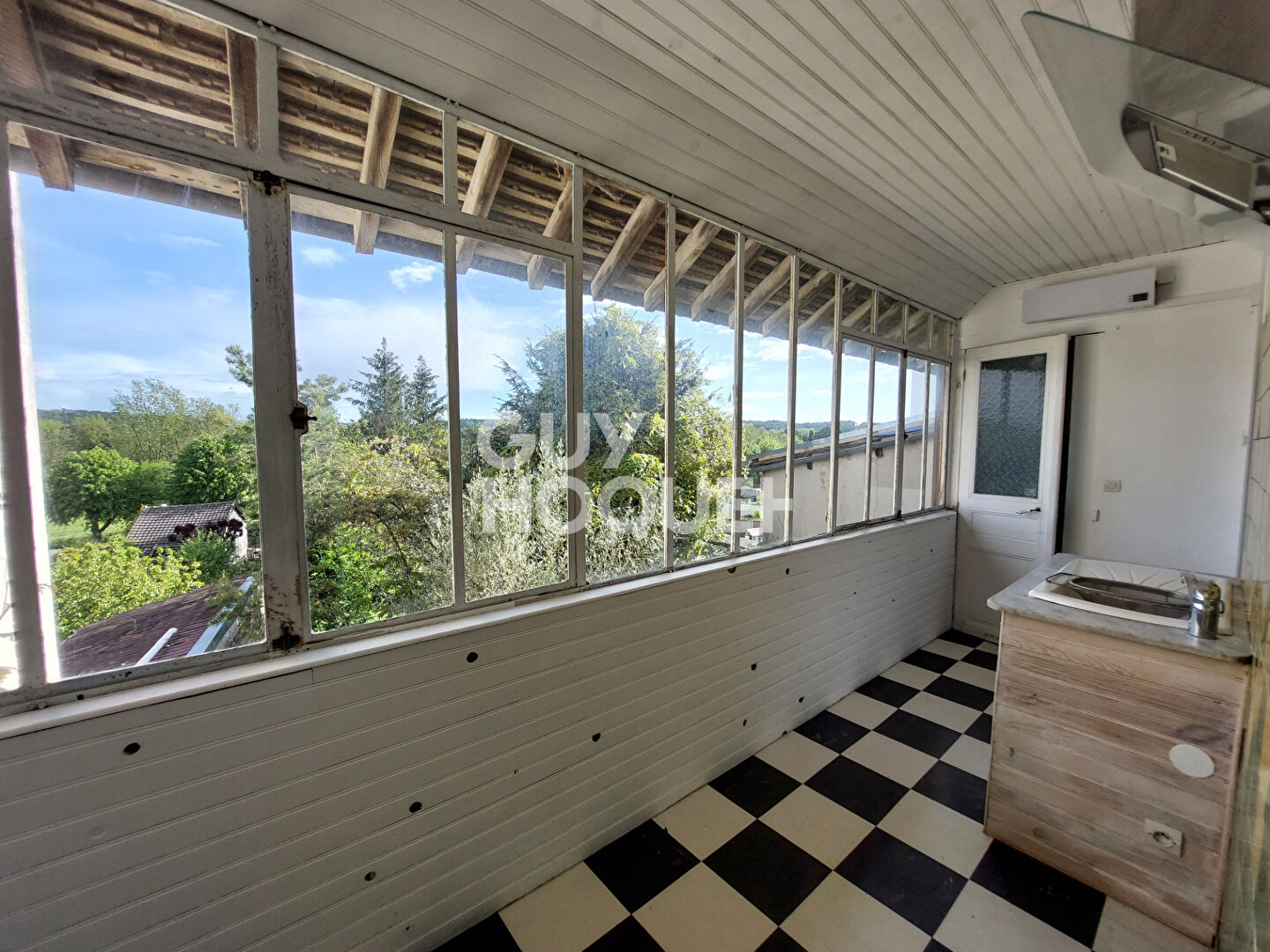 Maison 5 pièces avec jardin et garage