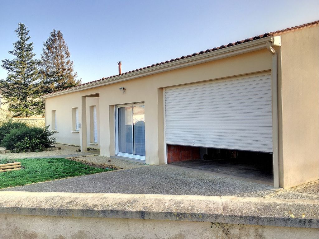 Pavillon 3 Chambres à  Villiers en Plaine, environnement calme