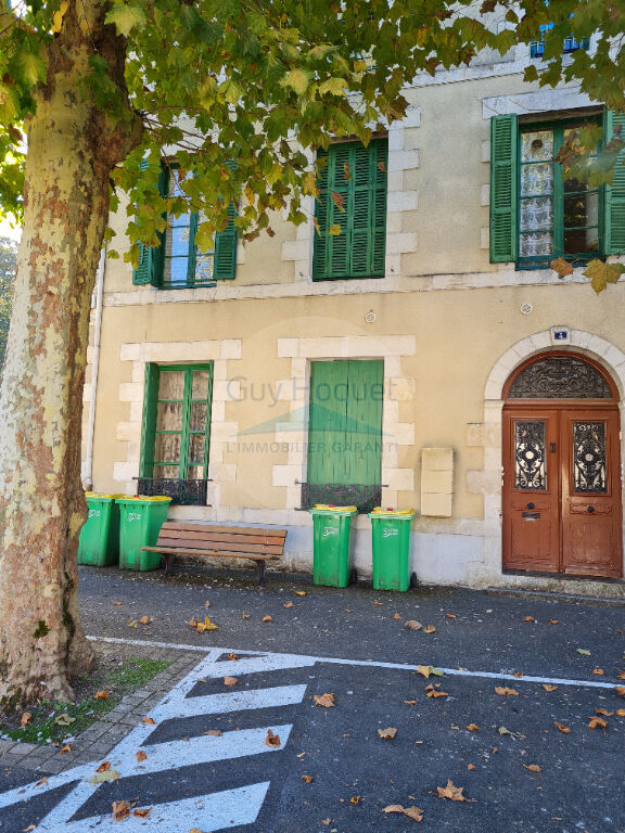 Location : appartement T2 à COULONGES SUR L AUTIZE