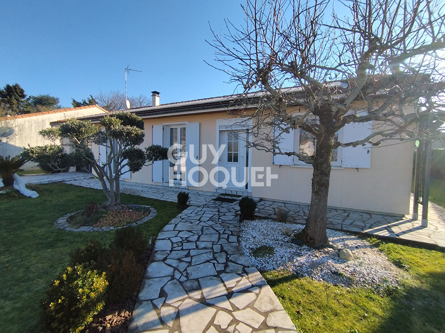 Maison de plain-pied centre bourg à Echiré