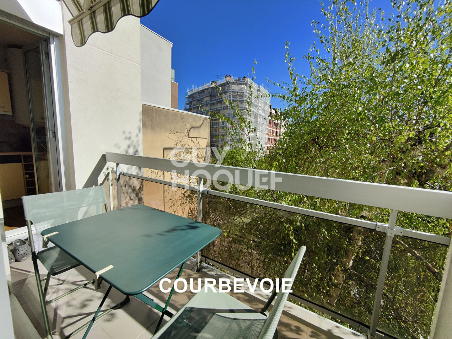 Appartement Courbevoie 3 pièces 61,63m2