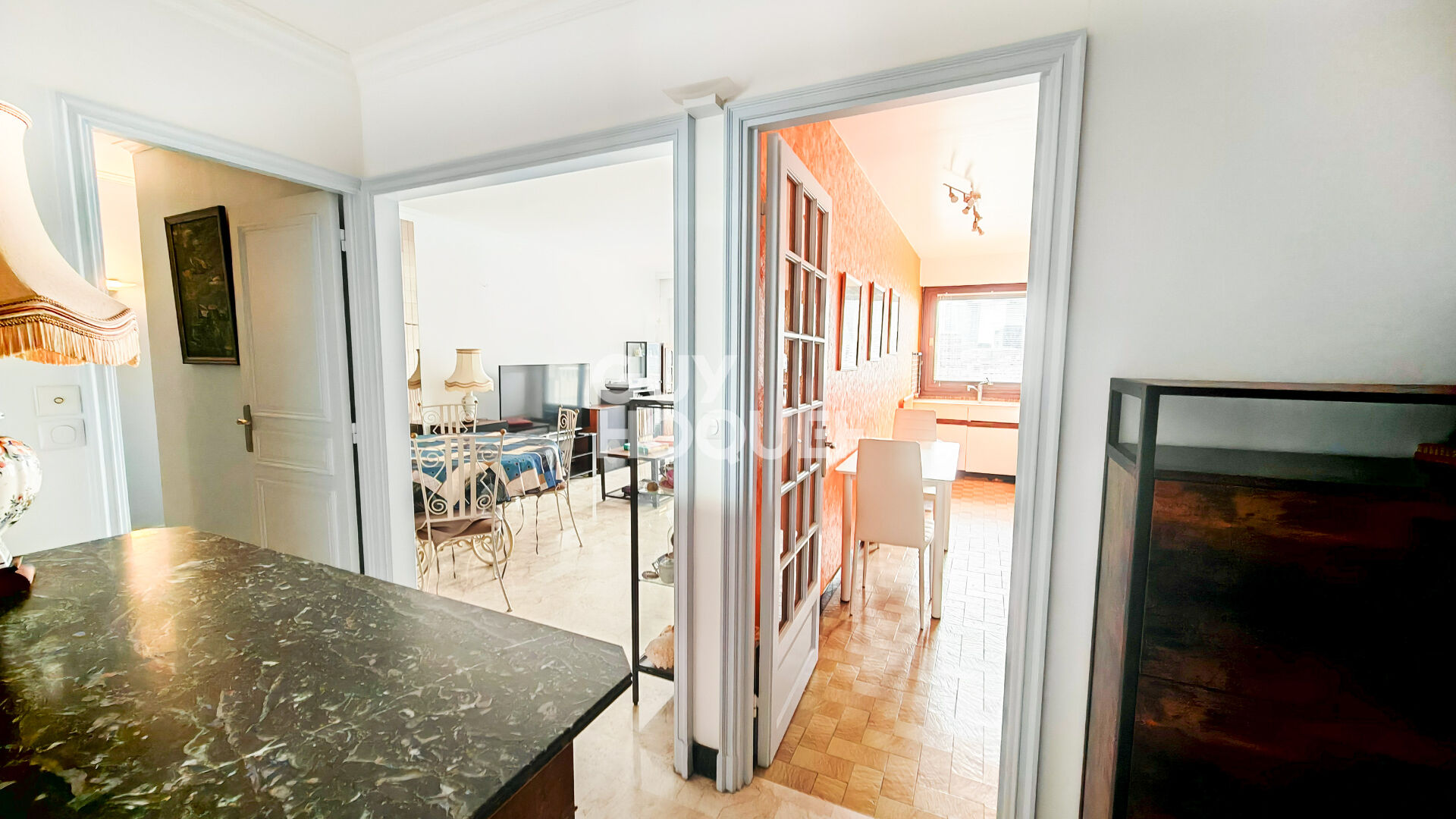 Appartement Courbevoie 5 pièces 99.05 m2