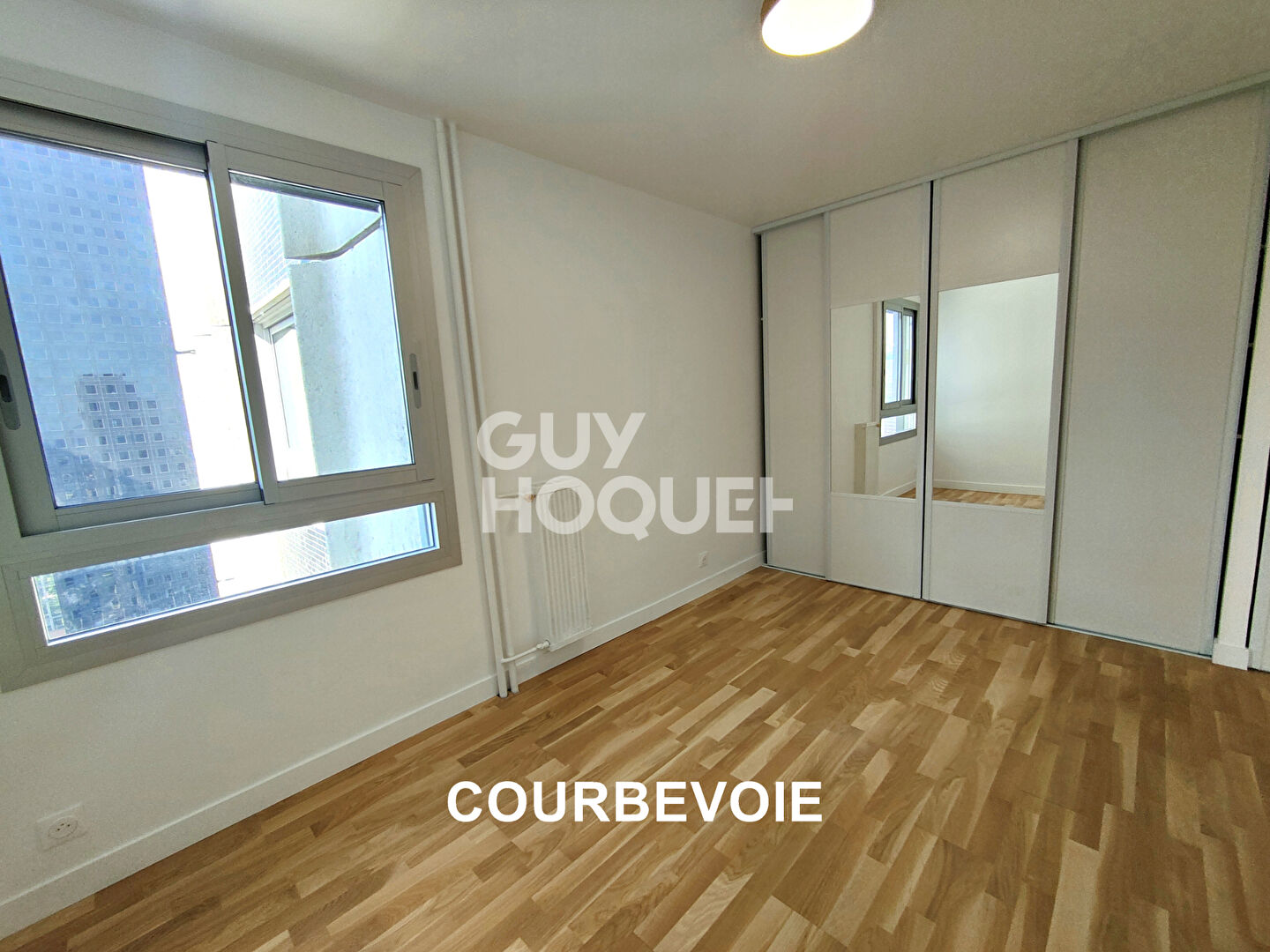 Appartement Courbevoie 4 pièces 88 m2