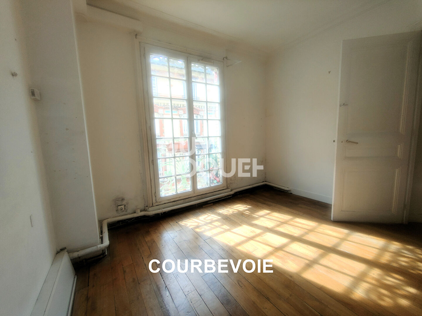 Appartement Courbevoie 3 pièces 80 m2