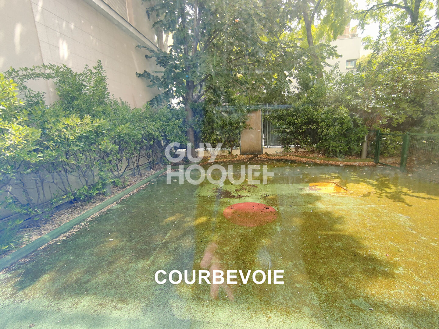 Local commercial Courbevoie 179m²