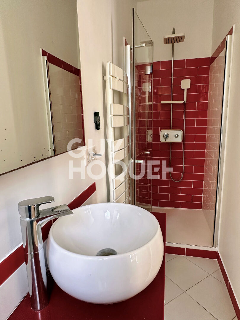 VENTE d'un appartement de 2/3 pièces 67 m² à COURBEVOIE