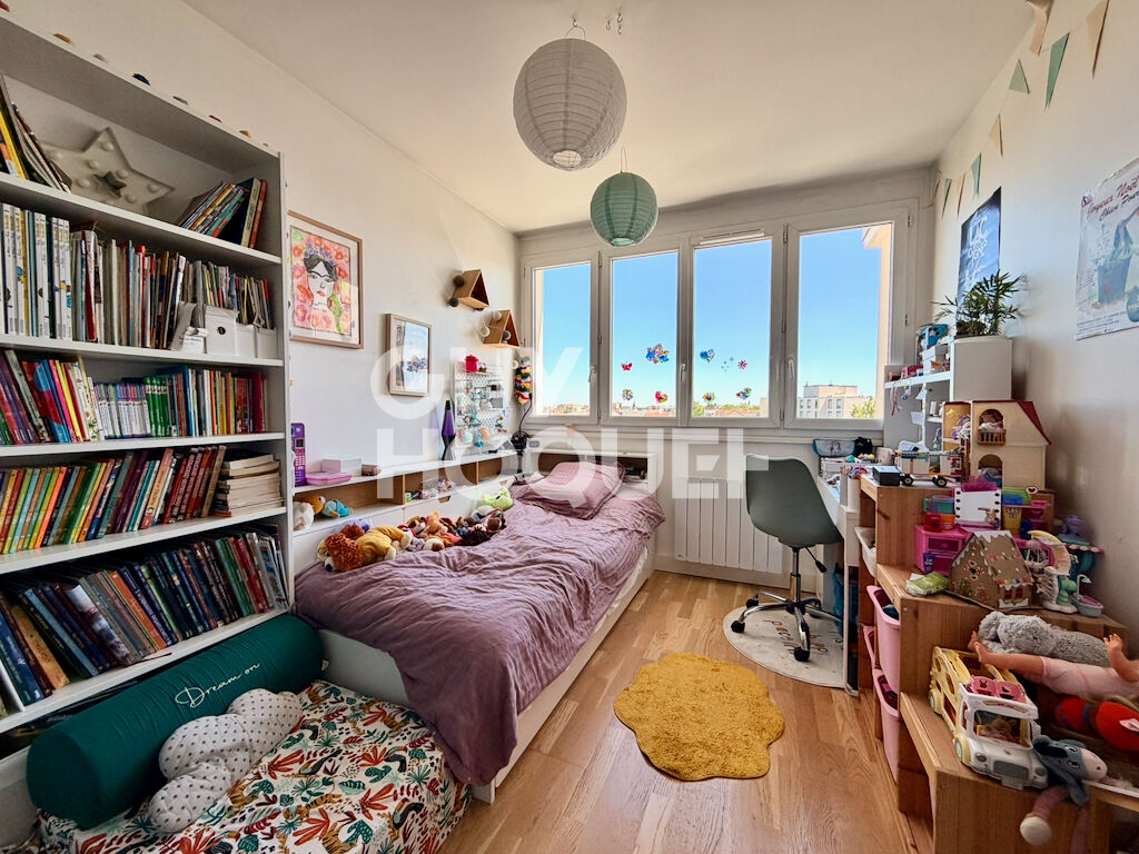 Appartement La Garenne Colombes 4 pièces 68 m2