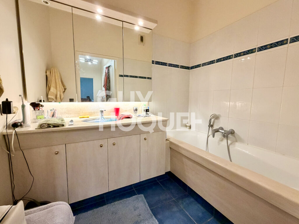 Appartement Courbevoie 3 pièces 72.55 m2